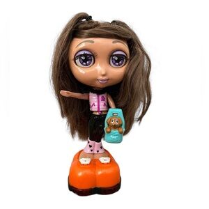 Diva Starz Nikki interactive talking doll